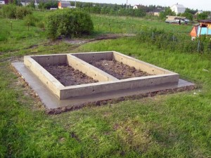 sdelannyy-lentochnyy-fundament-pod-banyu-6h4-svoimi-rukami-na-da